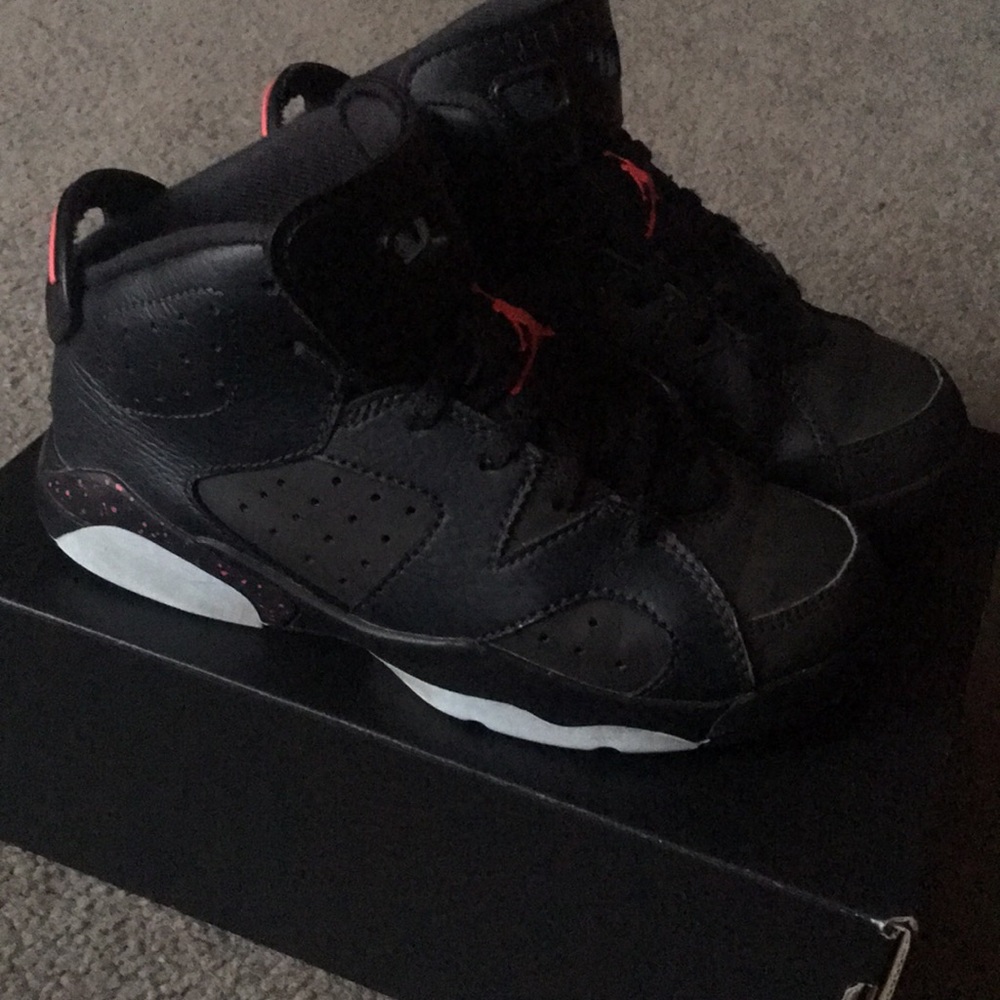Jordan Retro Size 13.5 black/pink